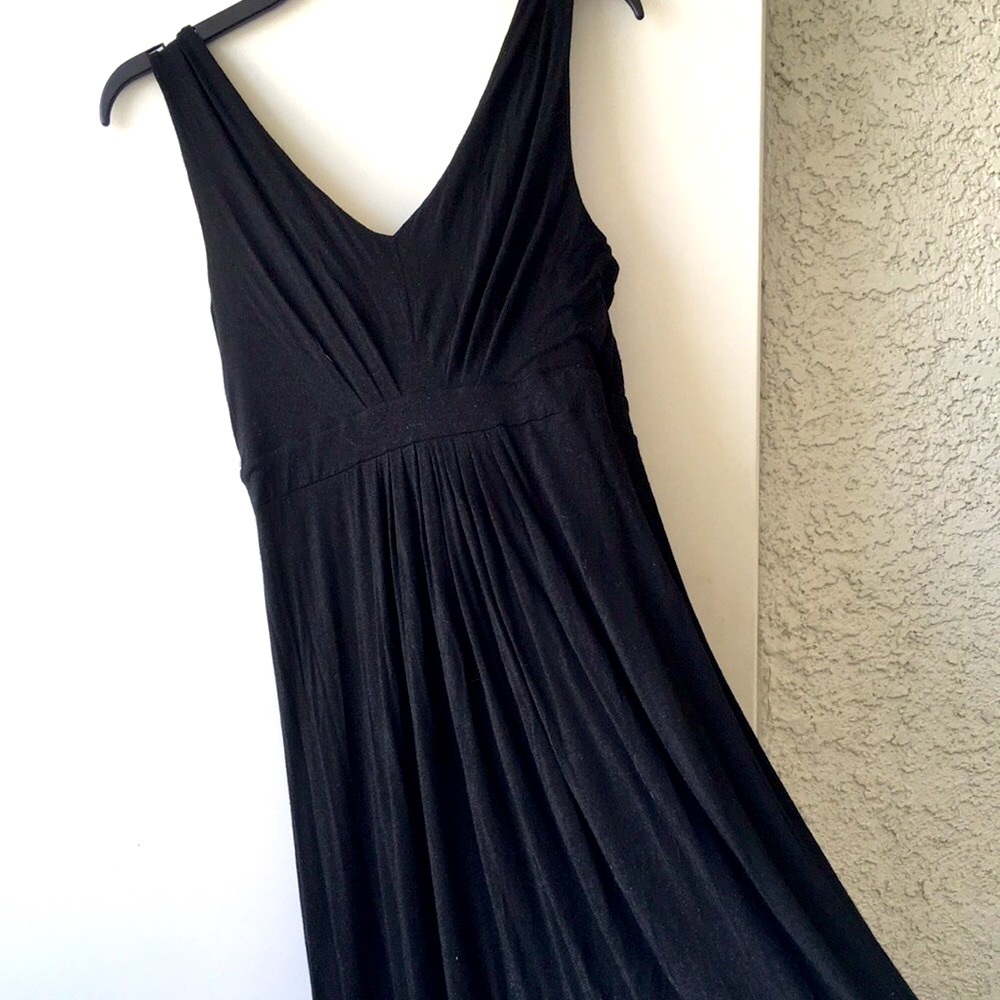 Banana Republic Black Maxi Dress Medium sleeveless Soft